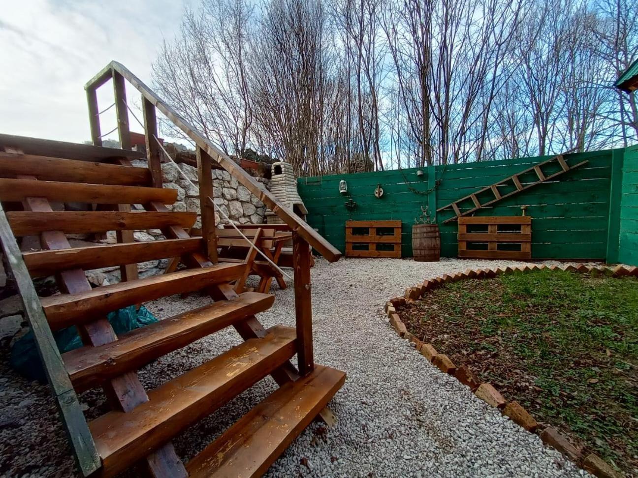 Brvnara Fairy Tale Villa Cetinje Bagian luar foto