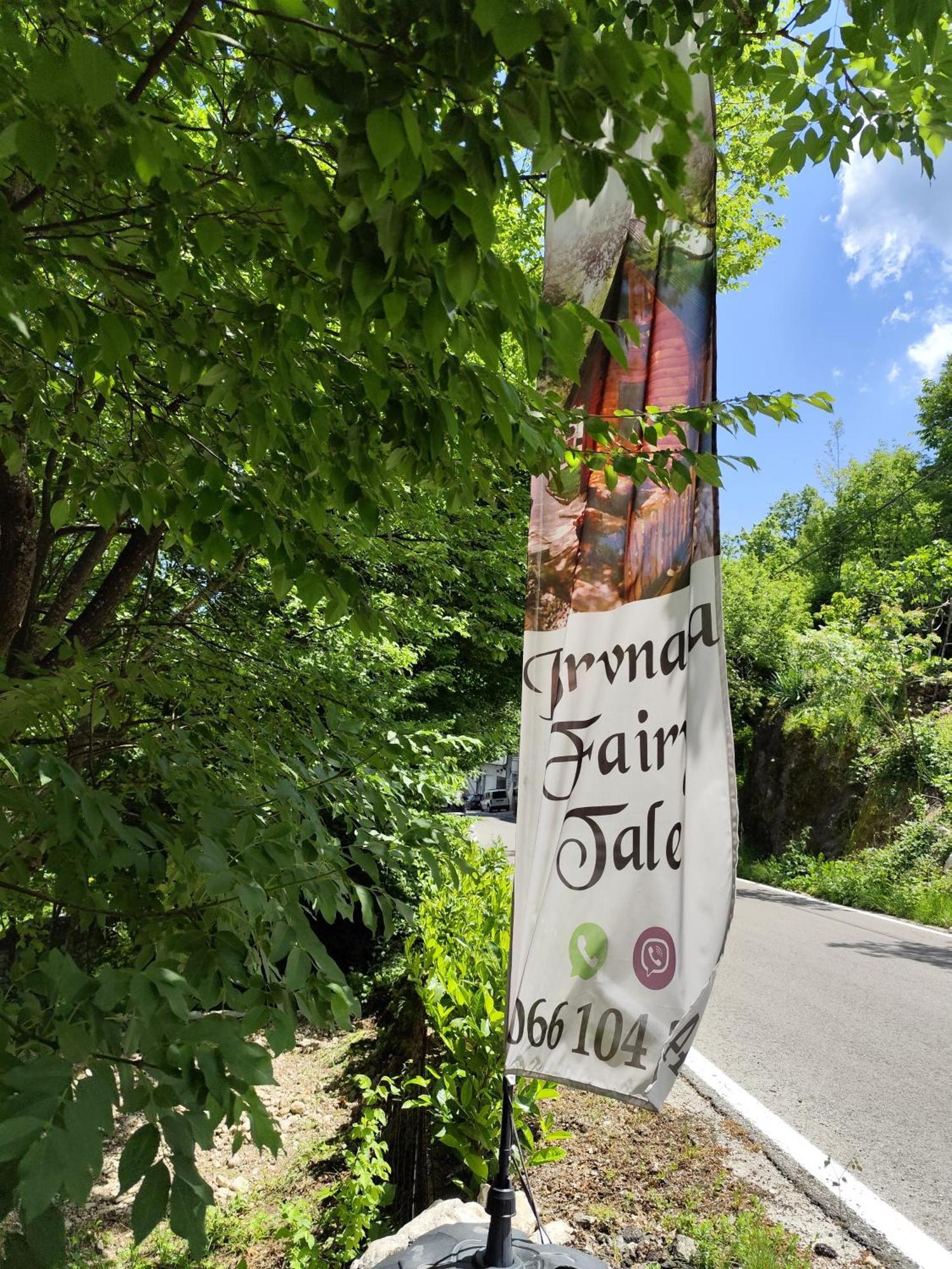 Brvnara Fairy Tale Villa Cetinje Bagian luar foto