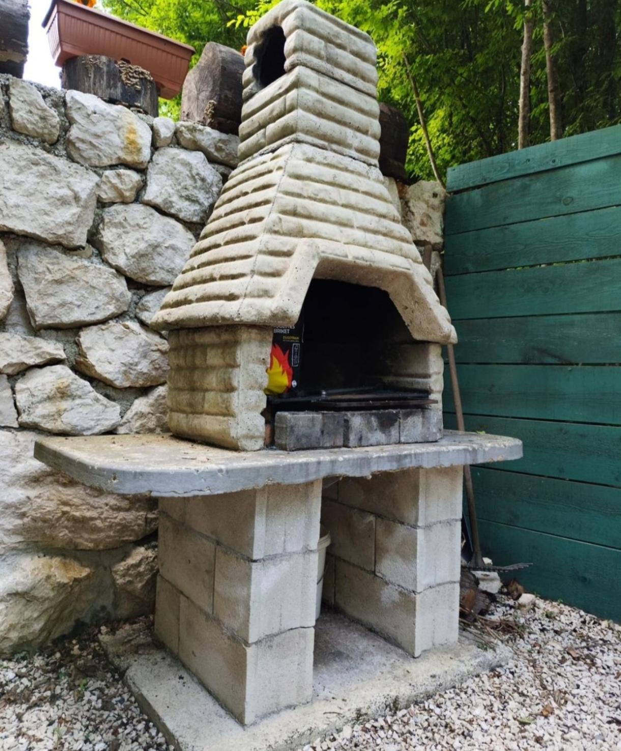 Brvnara Fairy Tale Villa Cetinje Bagian luar foto